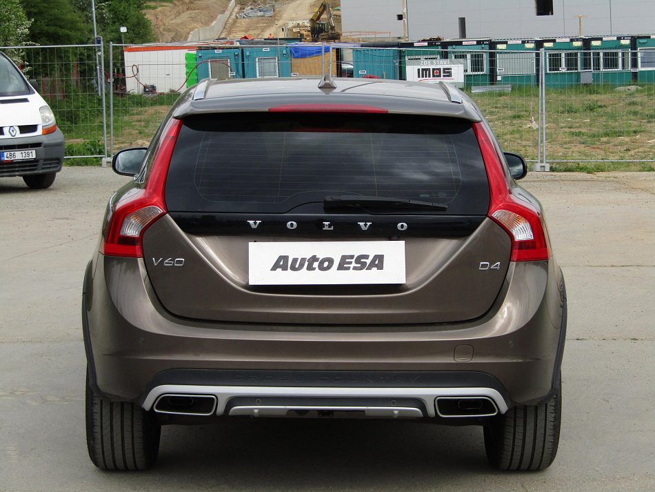 Volvo V60 2.0 D4  Cross Country