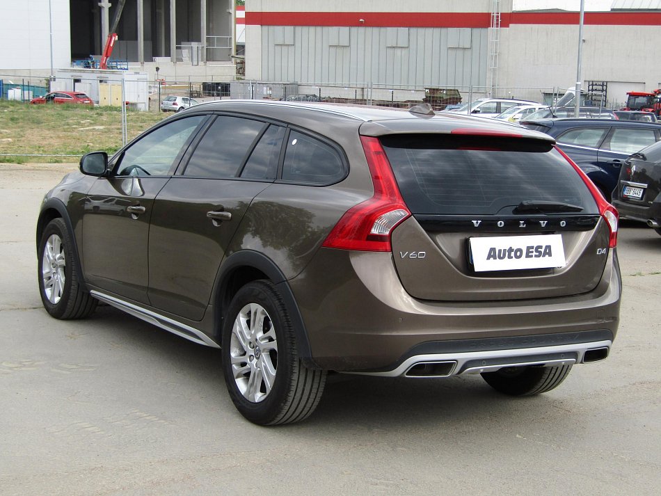 Volvo V60 2.0 D4  Cross Country