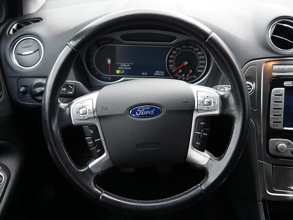 Ford Mondeo 2.0i Titanium