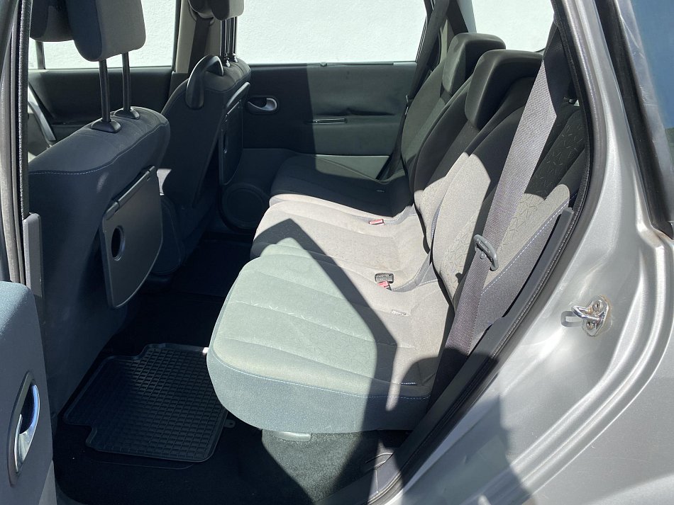 Renault Scénic 1.9dCi 