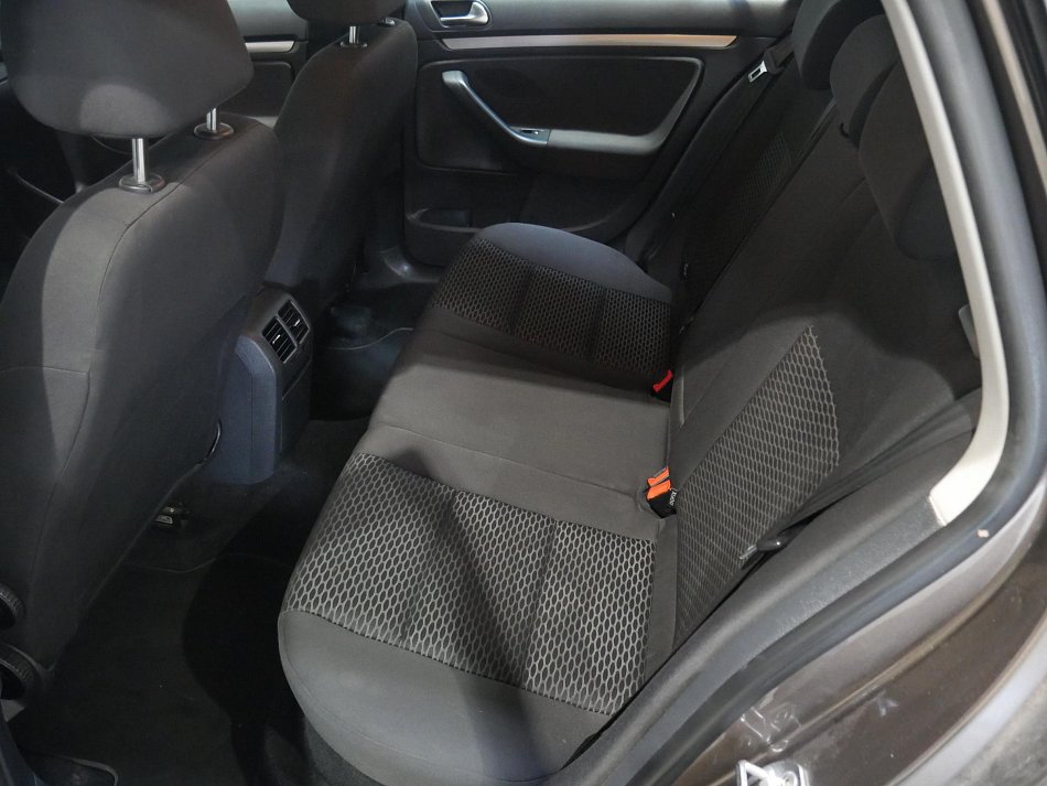 Volkswagen Golf 1.6TDi 