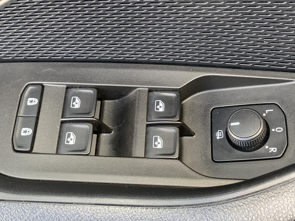 Škoda Octavia IV 2.0 TDi 