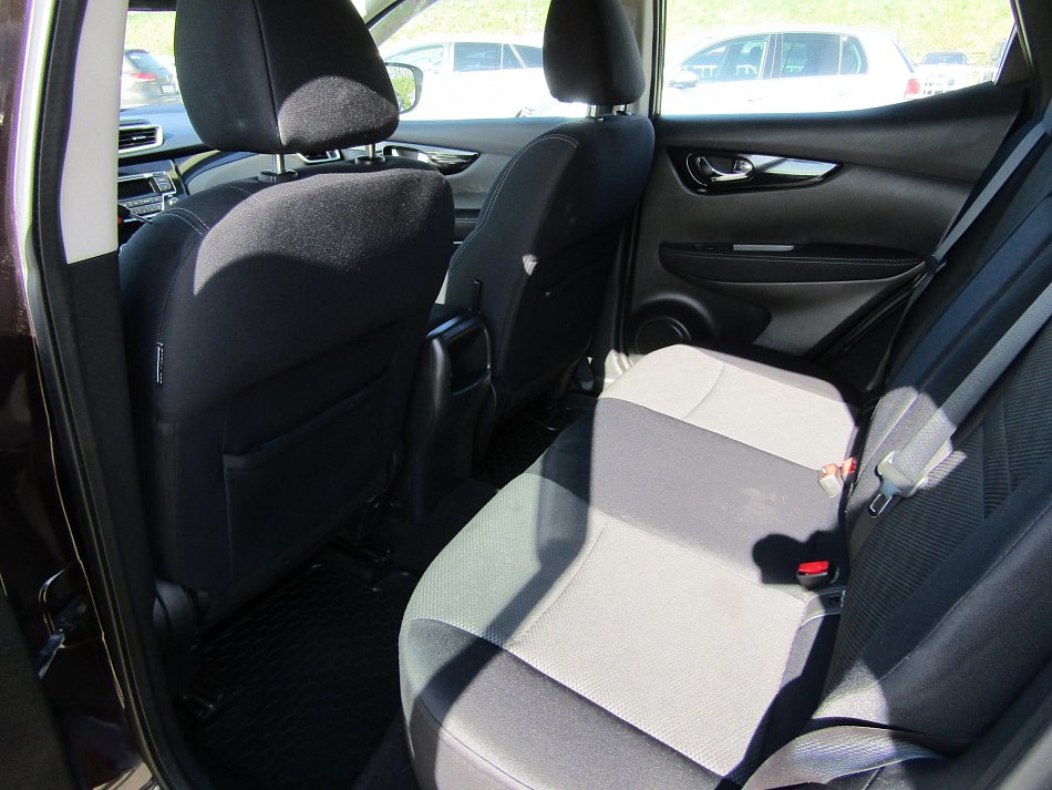 Nissan Qashqai 1.2DIG 