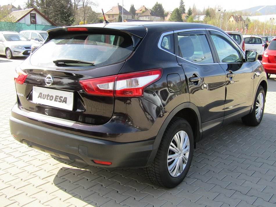 Nissan Qashqai 1.2DIG 