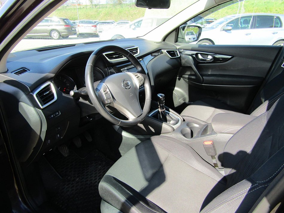 Nissan Qashqai 1.2DIG 