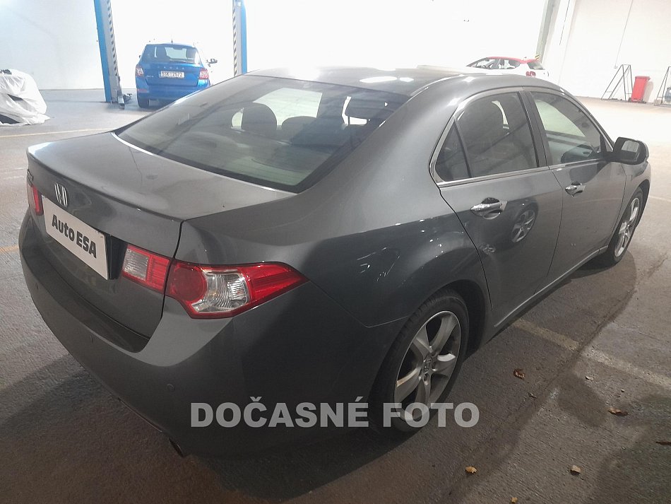 Honda Accord 2.4 i-VTEC 