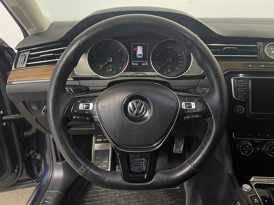 Volkswagen Passat 2.0 Bi- TDi  4x4