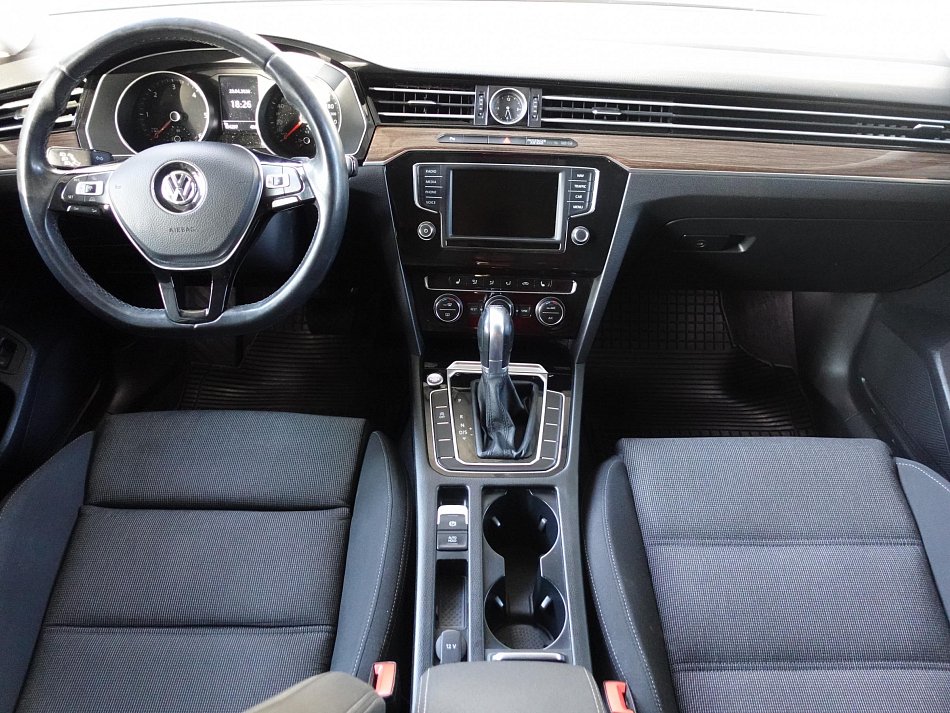 Volkswagen Passat 2.0 TDi 