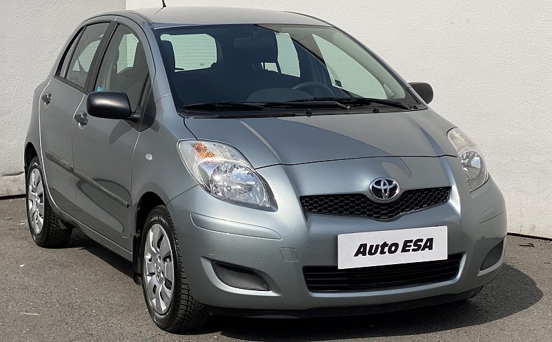Toyota Yaris 1.3i Terra Cool