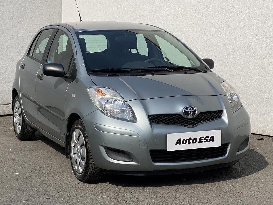 Toyota Yaris 1.3i Terra Cool