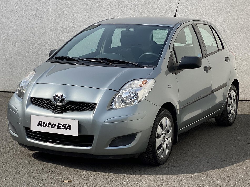 Toyota Yaris 1.3i Terra Cool