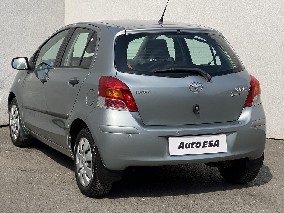 Toyota Yaris 1.3i Terra Cool