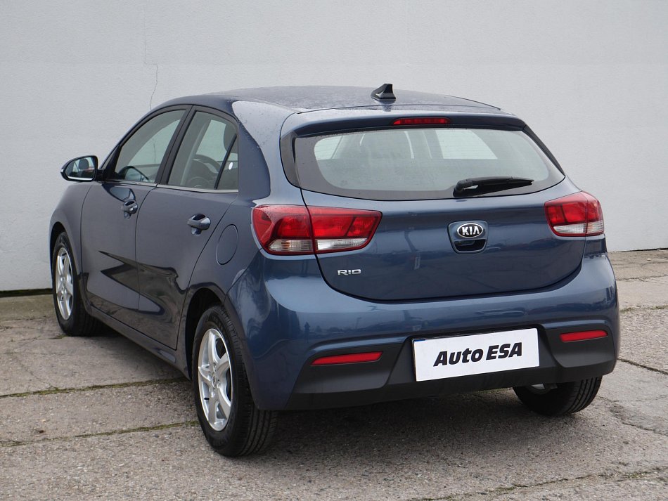 Kia Rio 1.4i 