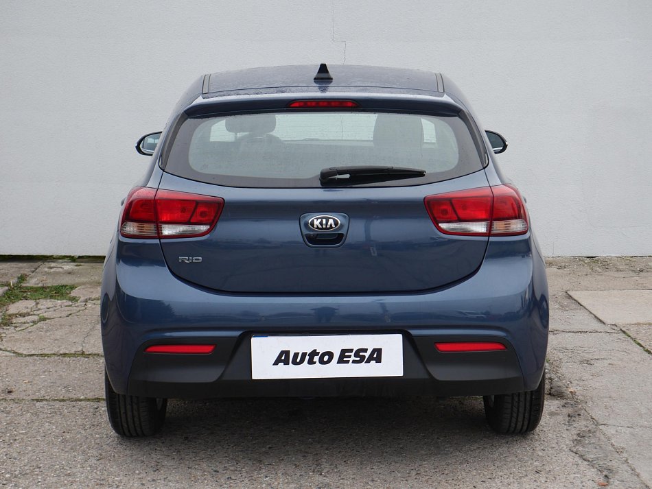 Kia Rio 1.4i 