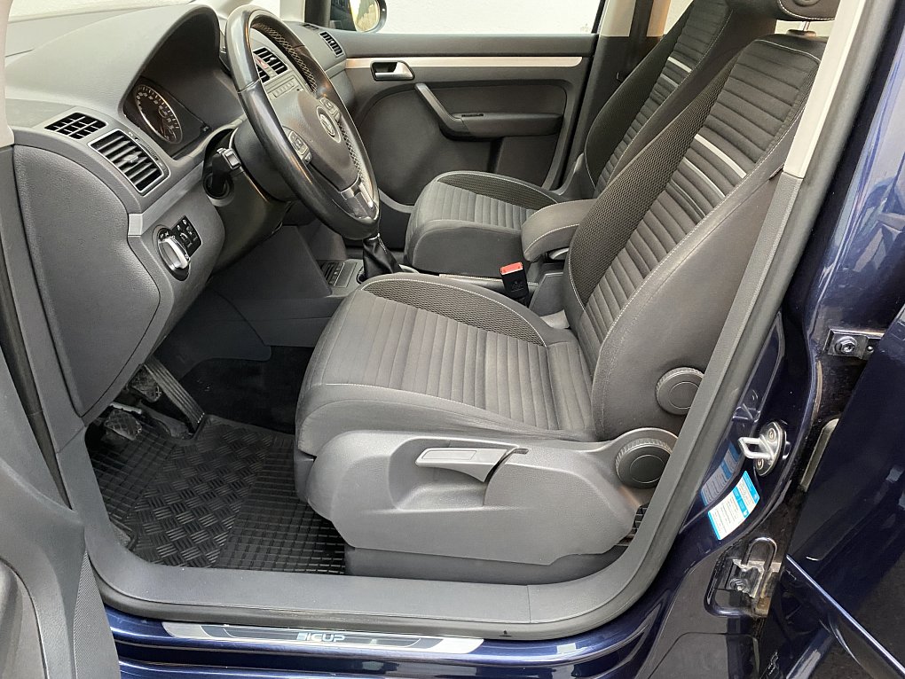 Volkswagen Touran 2.0 TDi CUP