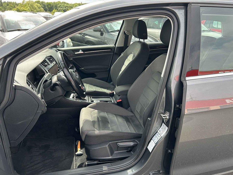 Volkswagen Golf 1.5 TSI Highline