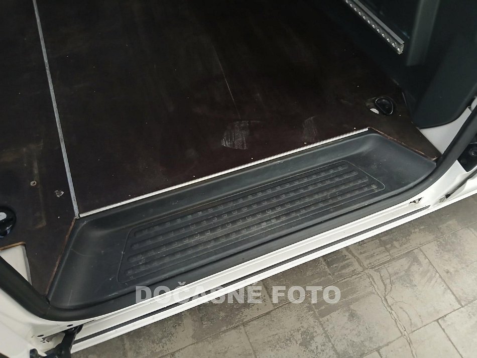 Volkswagen Transporter 2.0TDi  T6.1