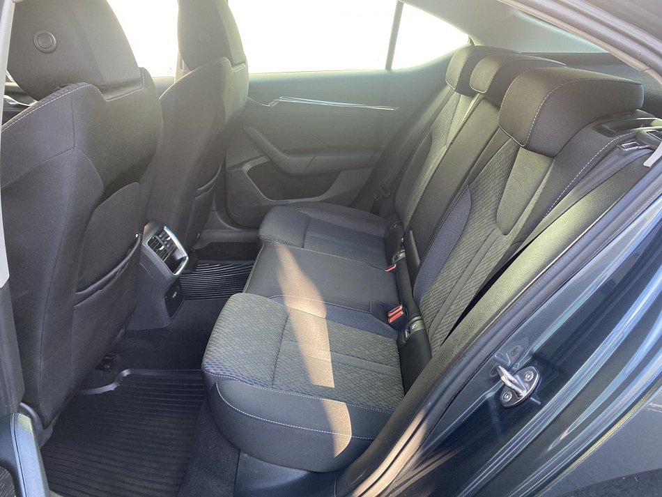 Škoda Octavia IV 1.5 TSi Style