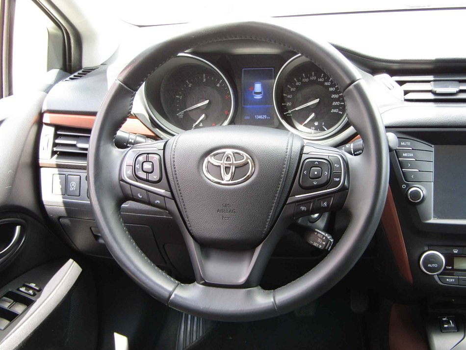 Toyota Avensis 2.0 D 