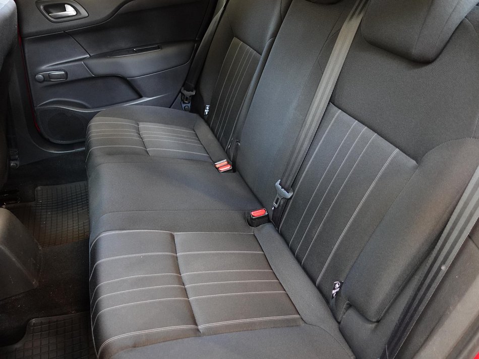 Citroën C4 1.2i 