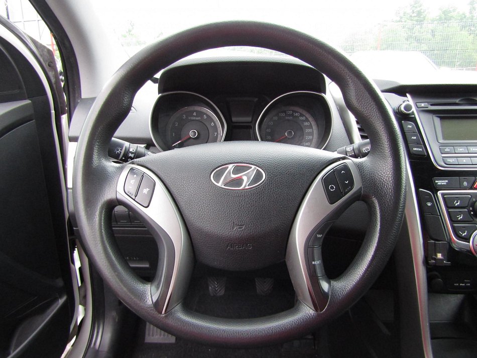 Hyundai I30 1.6i 