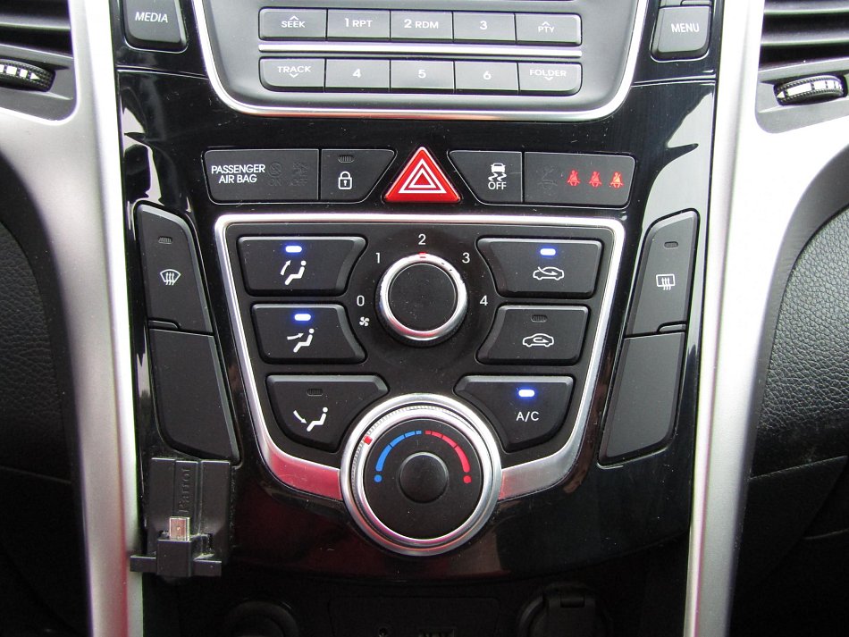Hyundai I30 1.6i 