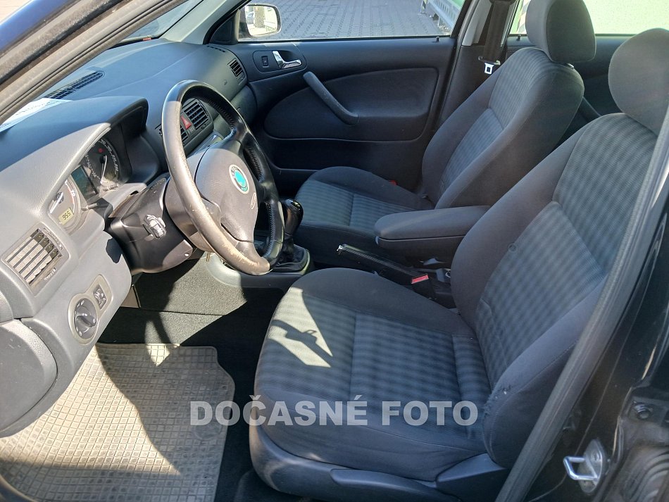 Škoda Octavia 1.6 i 