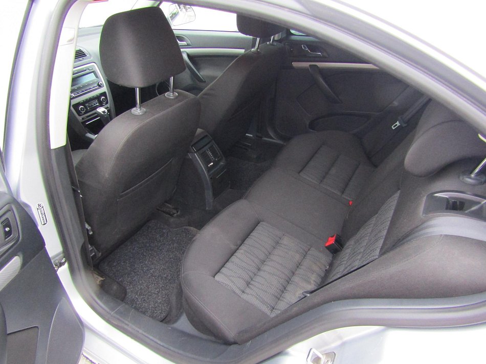 Škoda Octavia II 1.6 TDi Elegance