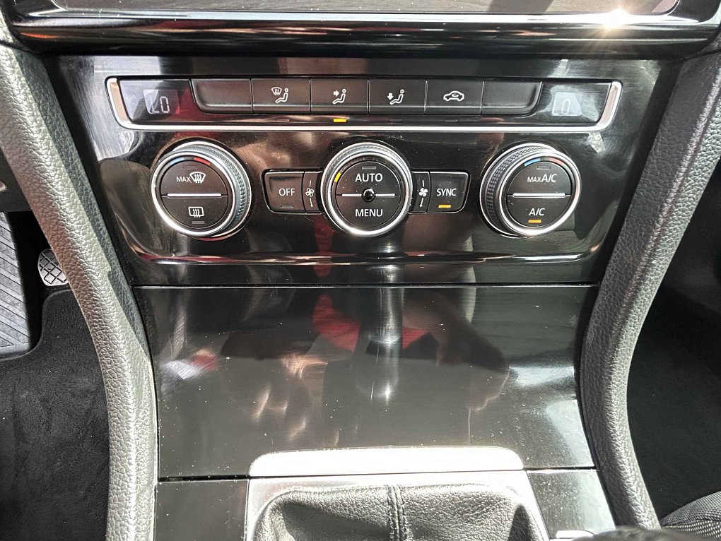 Volkswagen Golf 1.5 TSi Highline