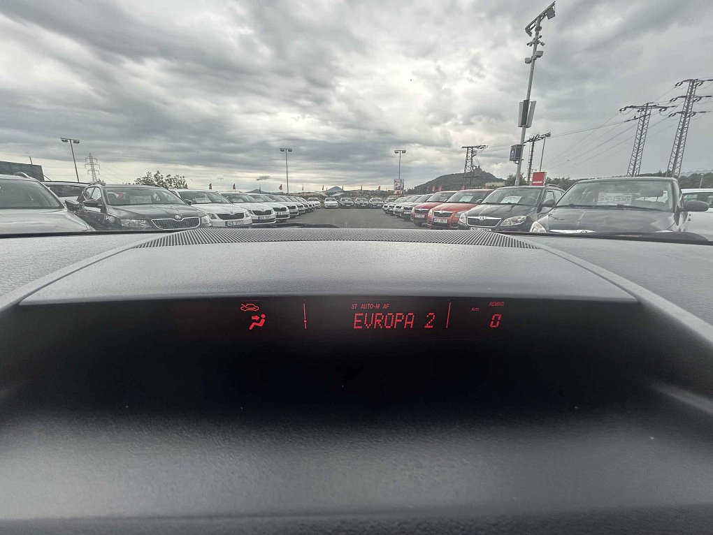 Mazda 6 2.0i 