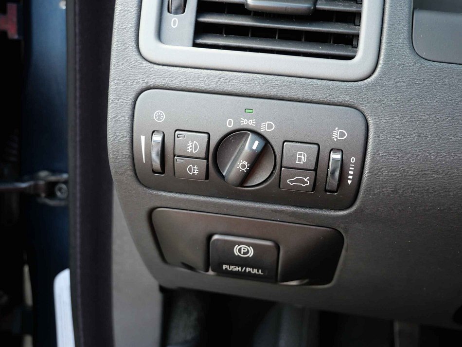 Volvo V70 2.4 D5 