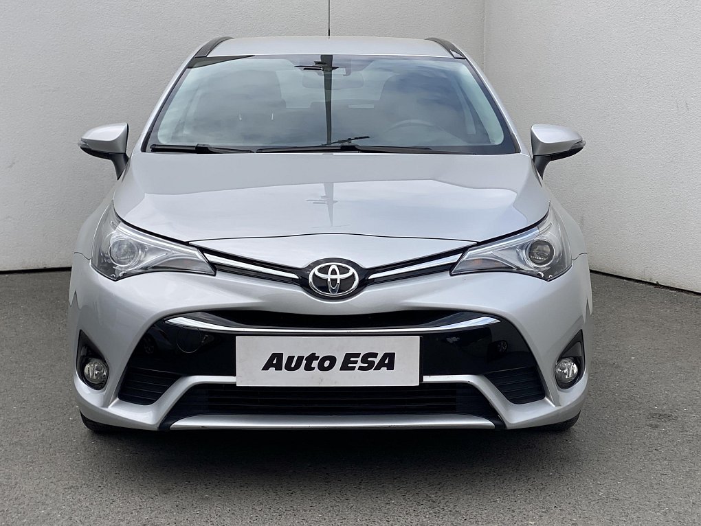 Toyota Avensis 2.0 D-4D Sport