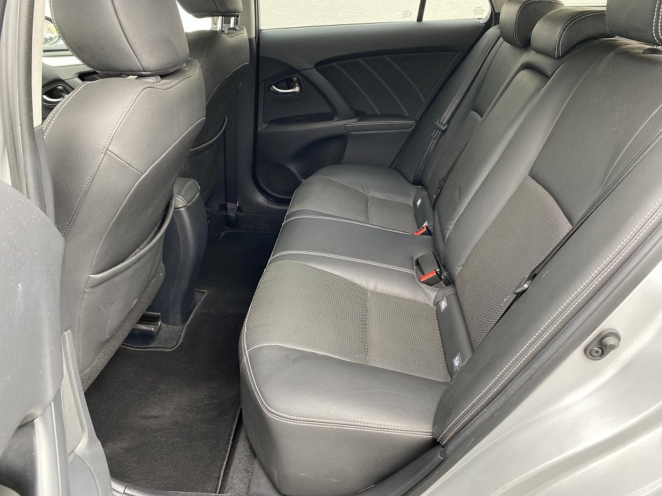 Toyota Avensis 2.0 D-4D Sport