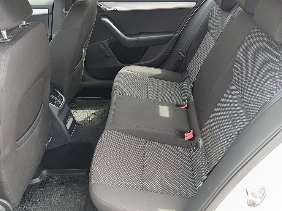 Škoda Octavia III 1.6TDi Ambition