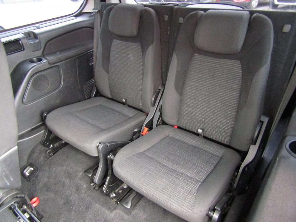 Ford Galaxy 2.0TDCi  7míst