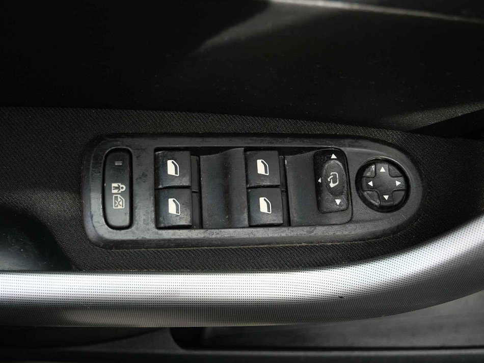 Peugeot 308 1.6 HDi 