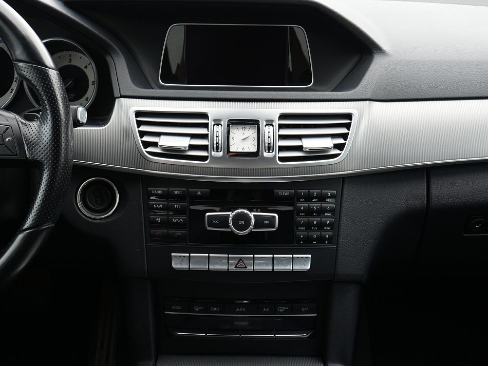 Mercedes-Benz Třída E 2.2 CDi  E220