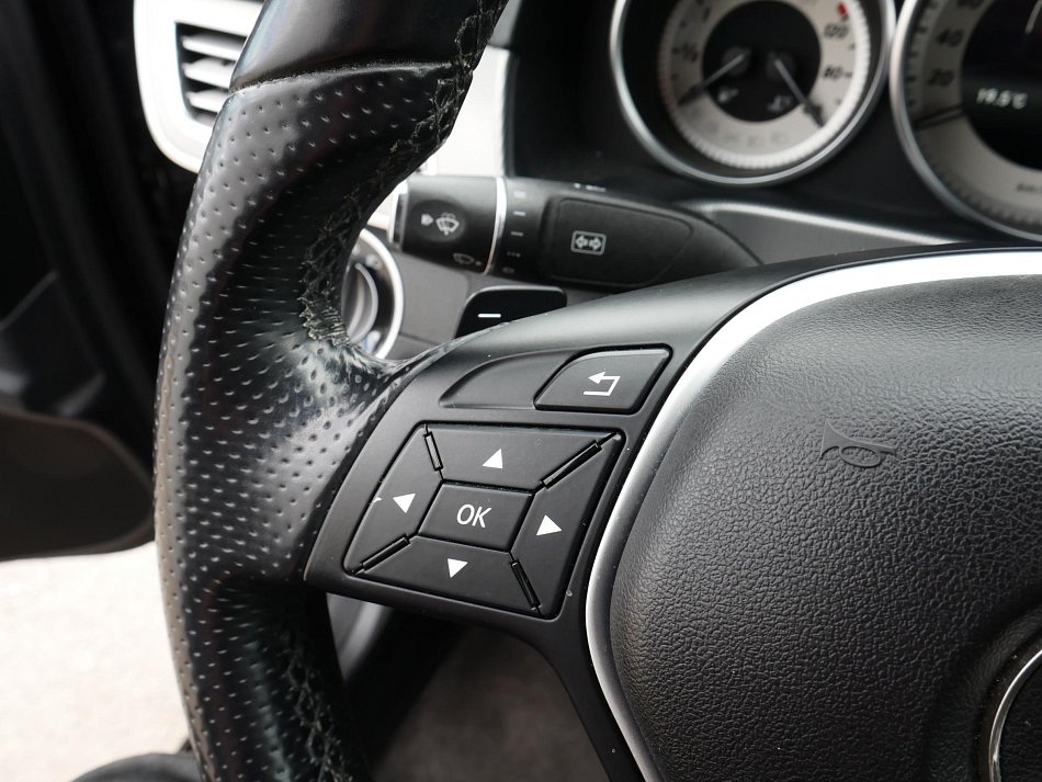 Mercedes-Benz Třída E 2.2 CDi  E220