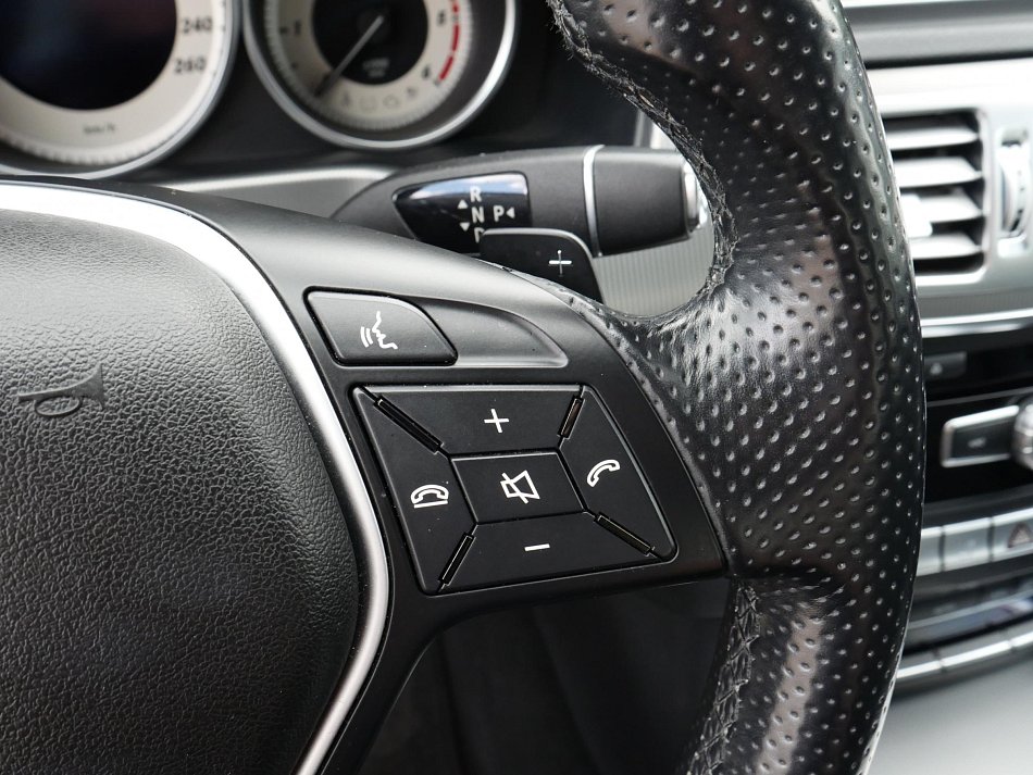 Mercedes-Benz Třída E 2.2 CDi  E220