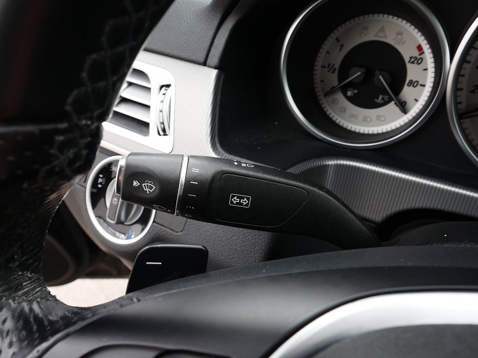 Mercedes-Benz Třída E 2.2 CDi  E220
