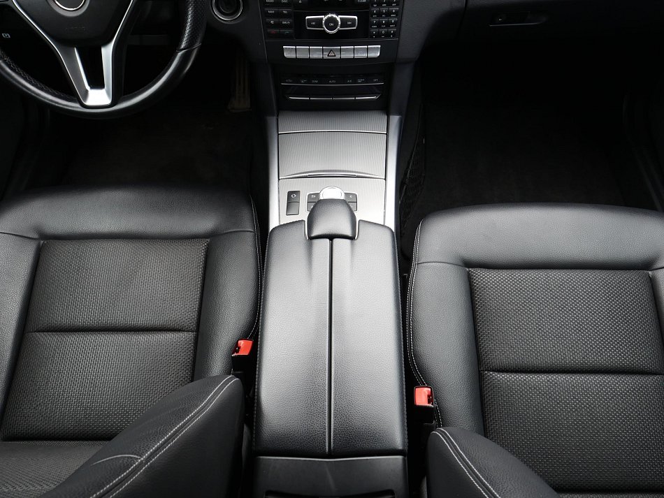Mercedes-Benz Třída E 2.2 CDi  E220