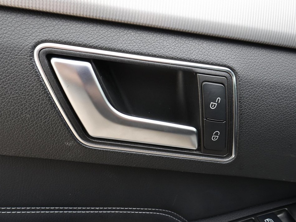 Mercedes-Benz Třída E 2.2 CDi  E220