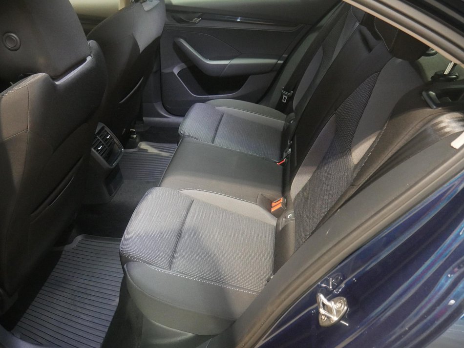 Škoda Octavia IV 1.5TSI 