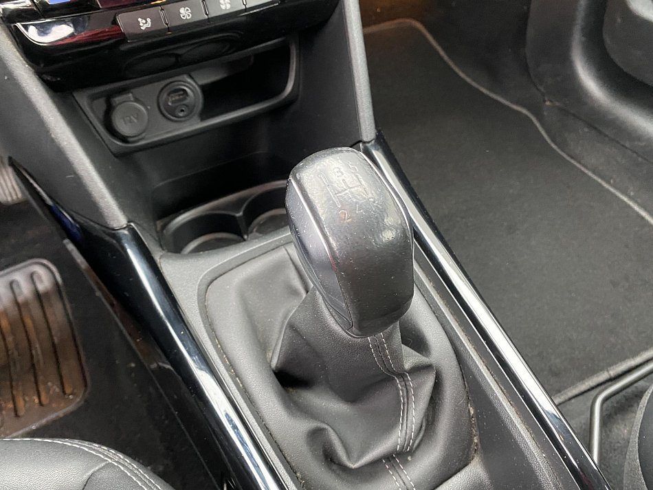 Peugeot 2008 1.2PT Allure