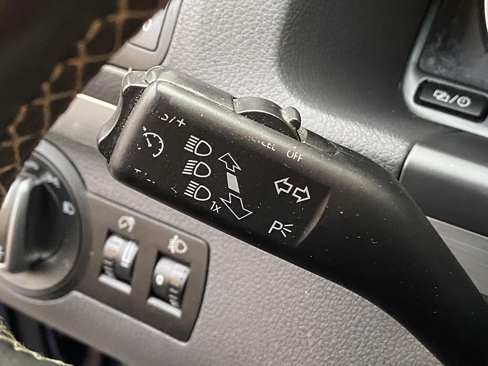 Volkswagen Touran 2.0 TDi 