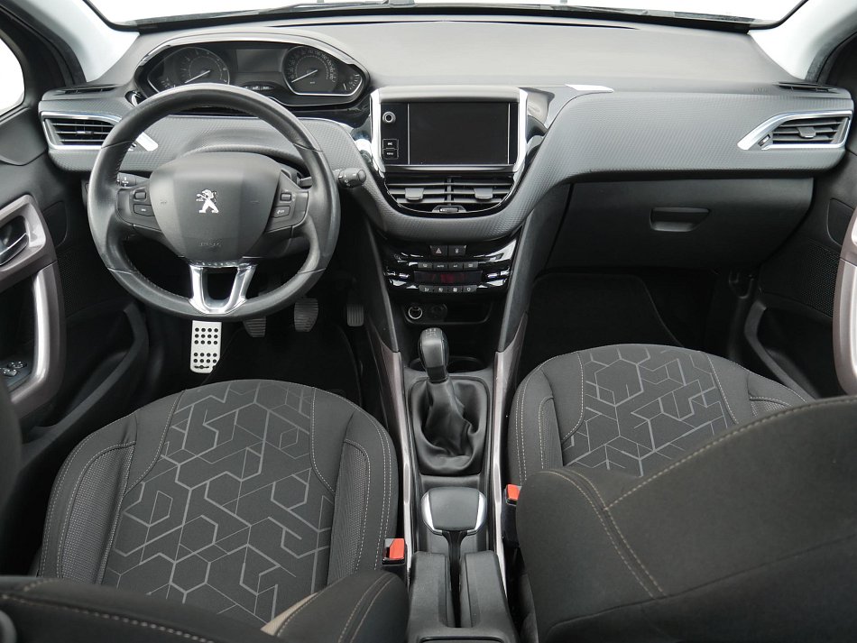 Peugeot 2008 1.2 PT 