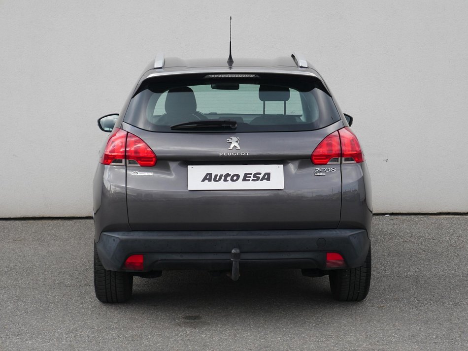 Peugeot 2008 1.2 PT 