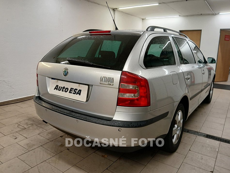 Škoda Octavia II 1.6 FSi 