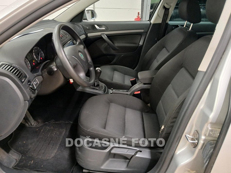 Škoda Octavia II 1.6 FSi 