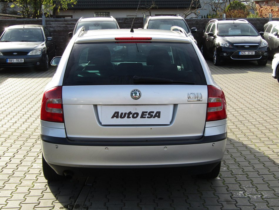 Škoda Octavia II 1.6 FSi 